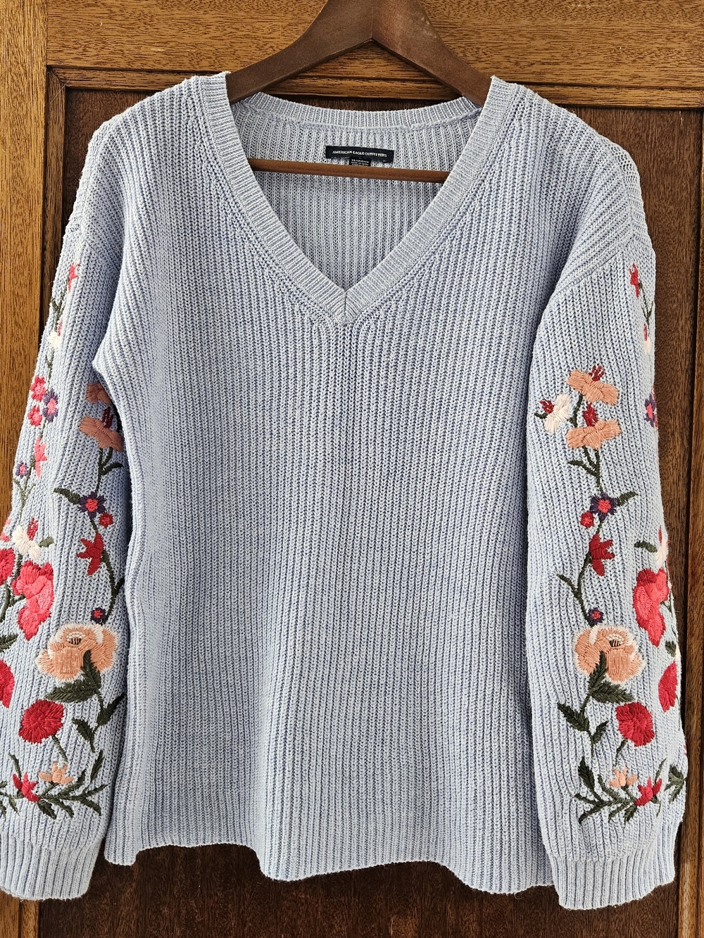 ​American Eagle Light Blue V-Neck Floral Embroidered Sleeve Knit Sweater